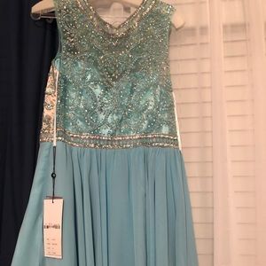 Alyce Cocktail brand new with tags